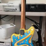 backguitar2